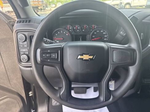 Used 2021 Chevrolet Silverado 1500 Custom AWD/4WD image 13