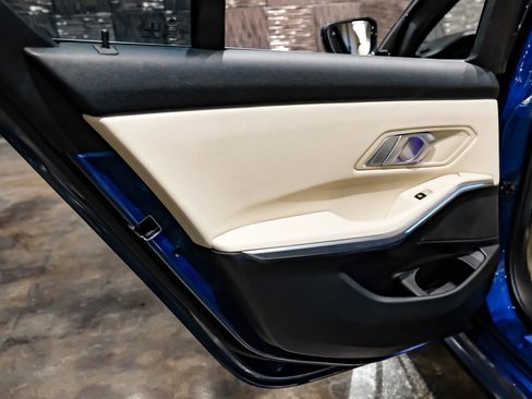 Used 2021 BMW 330i Sedan w/ Driving Assistance Package image 44