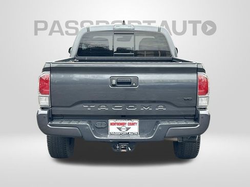 Used 2020 Toyota Tacoma SR5 image 3