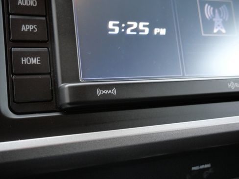 Certified 2019 Toyota Tacoma SR5 image 33