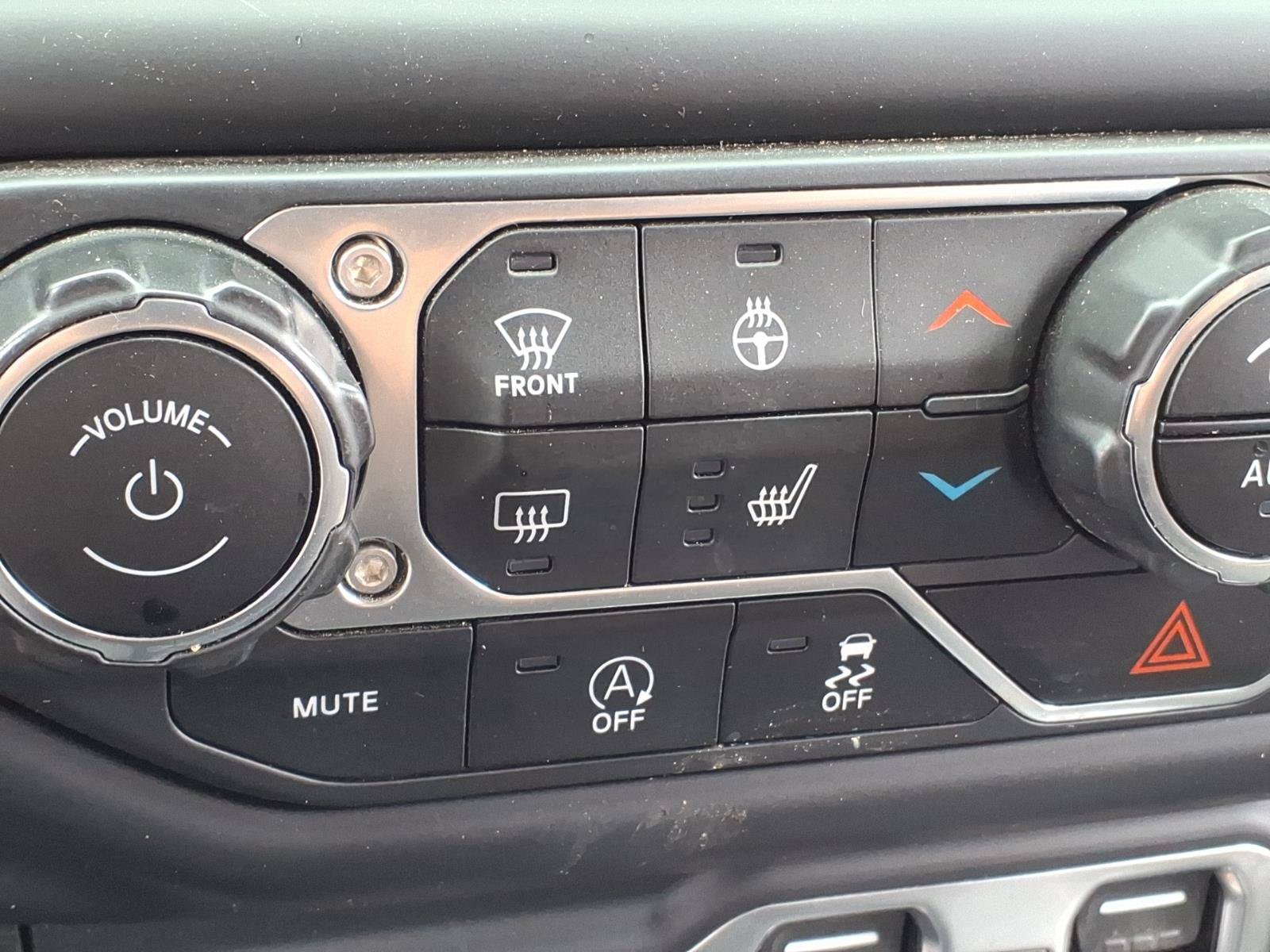 Used 2020 Jeep Gladiator Sport w/ Quick Order Package 24S AWD/4WD image 17