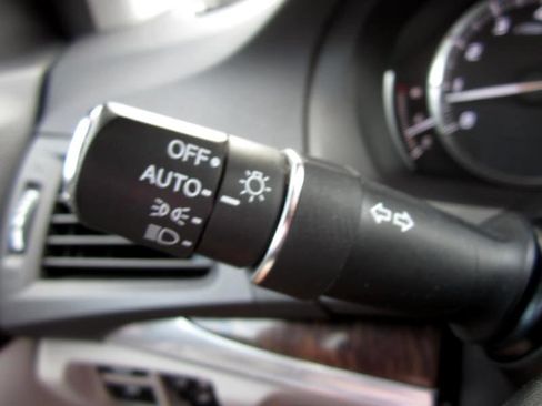 Used 2017 Acura MDX w/ Technology & Entertainment image 35