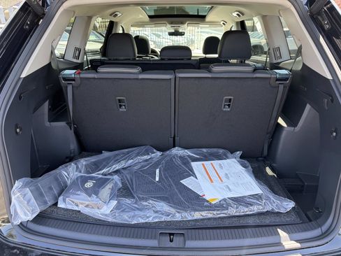 New 2026 Volkswagen Atlas SE FWD image 6