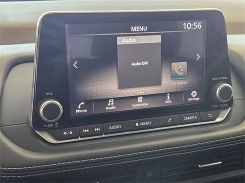 Used 2023 Nissan Rogue S image 20