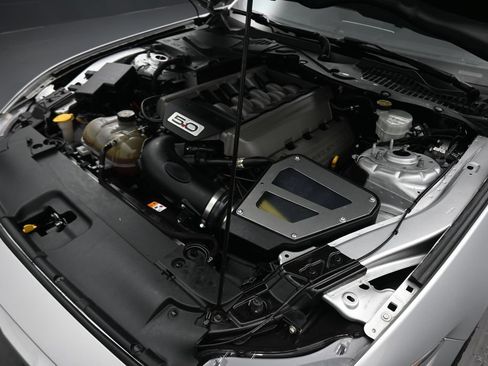 Used 2016 Ford Mustang GT Premium w/ Equipment Group 401A RWD image 48