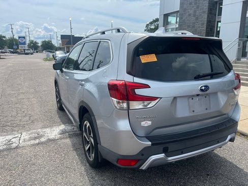 Used 2023 Subaru Forester Touring AWD/4WD image 6