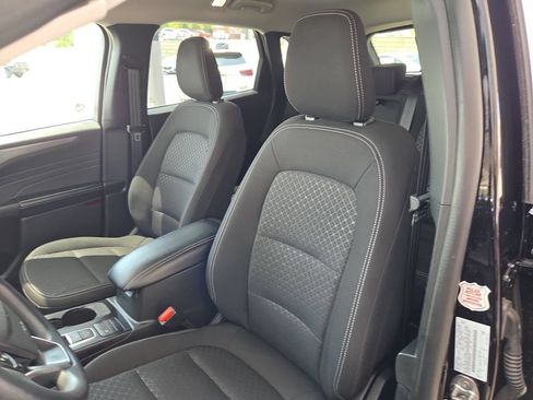 Used 2025 Ford Escape Active FWD image 16