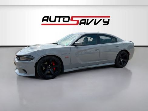 Used 2022 Dodge Charger Scat Pack w/ Plus Group RWD image 3