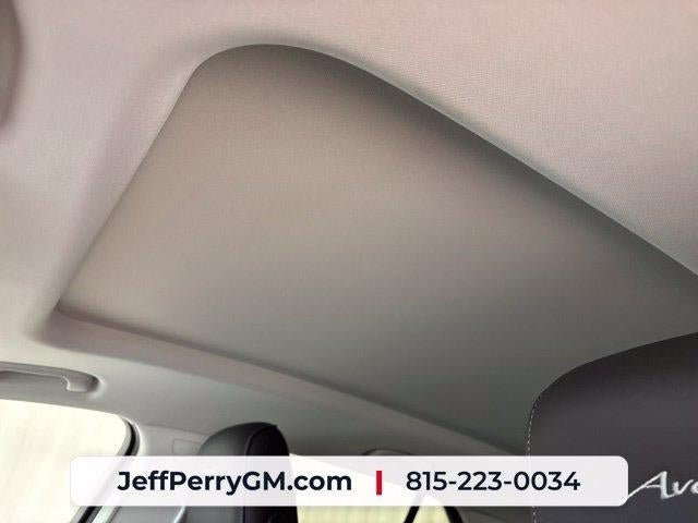 Used 2025 Buick Envision Avenir AWD/4WD image 21