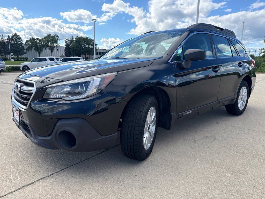 Used 2018 Subaru Outback 2.5i AWD/4WD image 6
