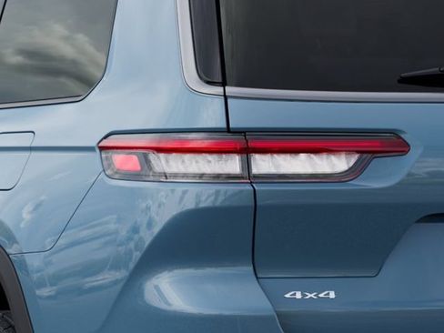 New 2026 Jeep Grand Cherokee L Limited AWD/4WD image 9