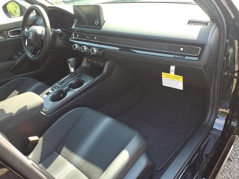 Used 2026 Honda Civic Sport image 9