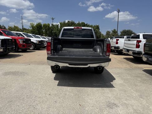 Used 2019 RAM 1500 Big Horn RWD image 36