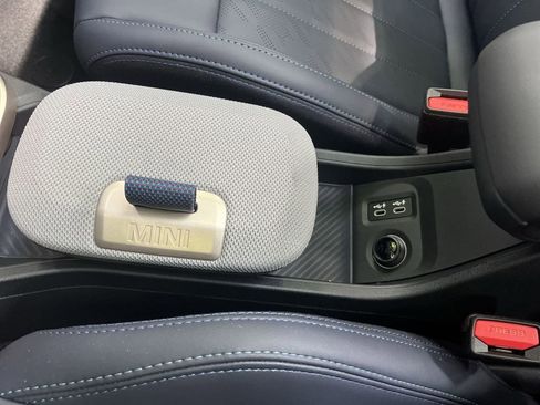 Certified 2025 MINI Cooper S image 22