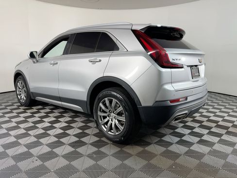 Used 2019 Cadillac XT4 Premium Luxury image 3