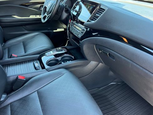 Used 2019 Honda Passport Touring image 17