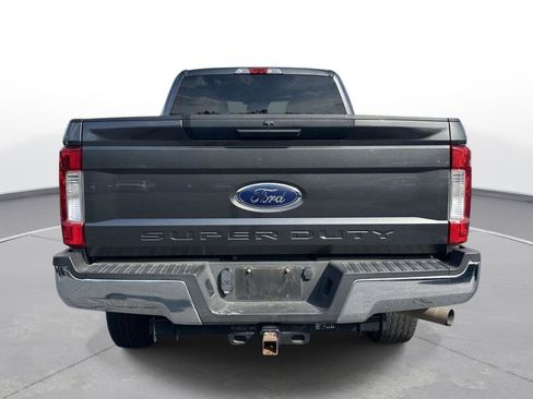 Used 2019 Ford F250 XL w/ STX Appearance Package AWD/4WD image 7