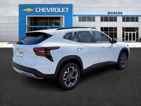 New 2026 Chevrolet Trax LT w/ LT Convenience Package image 5