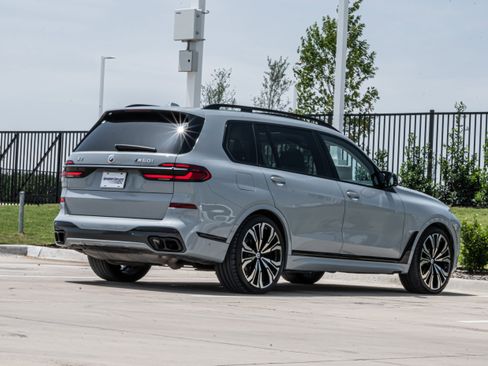 Certified 2023 BMW X7 M60i w/ Executive Package AWD/4WD image 8