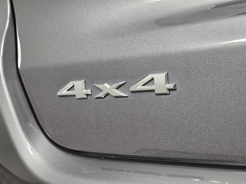 Used 2024 Jeep Compass Latitude AWD/4WD image 30
