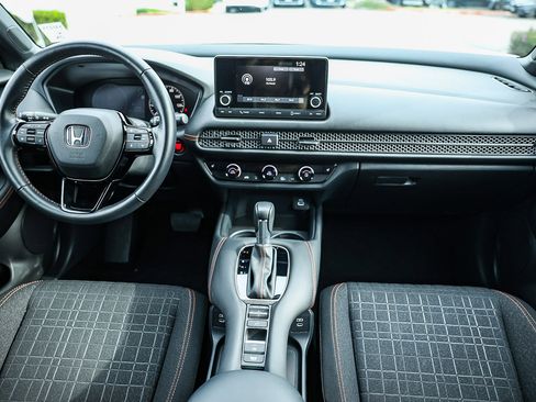 Used 2025 Honda HR-V Sport image 17