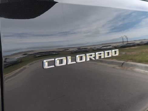 Used 2024 Chevrolet Colorado W/T image 10