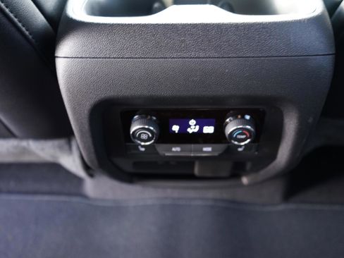 New 2026 Chevrolet Traverse RS image 22