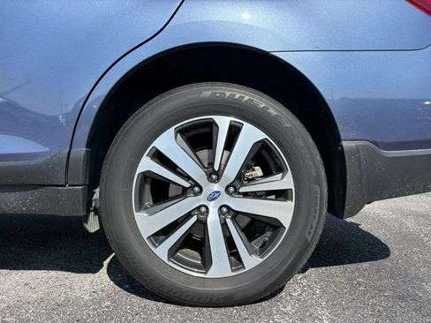 Used 2018 Subaru Outback 2.5i Limited AWD/4WD image 26