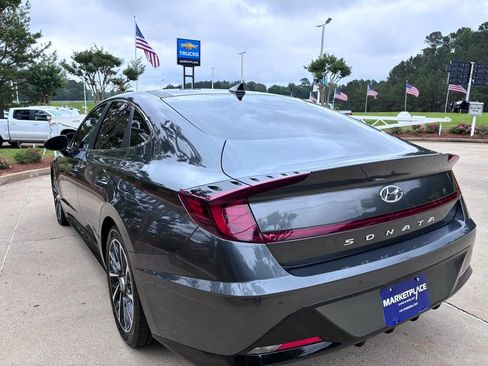 Used 2022 Hyundai Sonata Limited FWD image 10