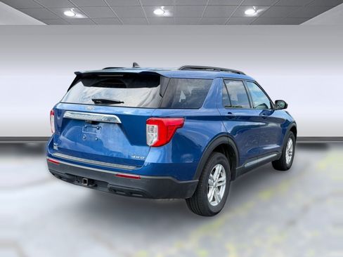 Used 2023 Ford Explorer XLT w/ Class IV Trailer Tow Package AWD/4WD image 6