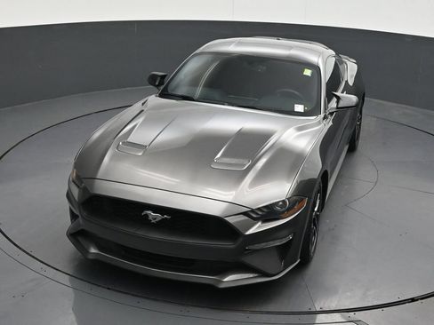 Used 2020 Ford Mustang Coupe w/ Equipment Group 101A RWD image 21