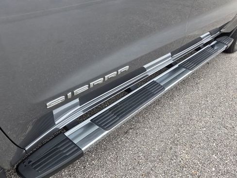 Used 2021 GMC Sierra 1500 SLT w/ SLT Premium Package image 9