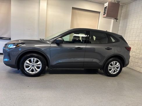 Used 2023 Ford Escape AWD image 15