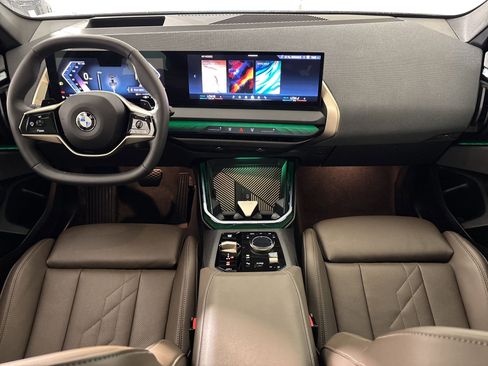 Certified 2025 BMW X3 xDrive30 w/ Premium Package AWD/4WD image 15