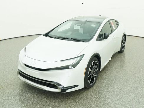 New 2026 Toyota Prius Plug-In Hybrid image 5