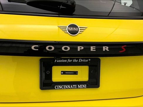 Certified 2025 MINI Cooper S image 7