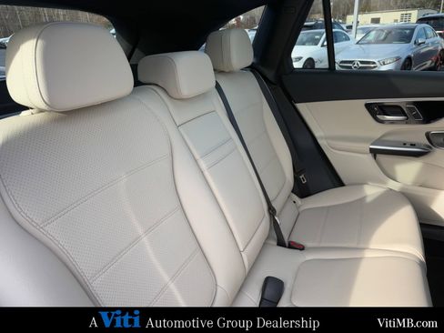 Certified 2025 Mercedes-Benz GLC 300 4MATIC image 27