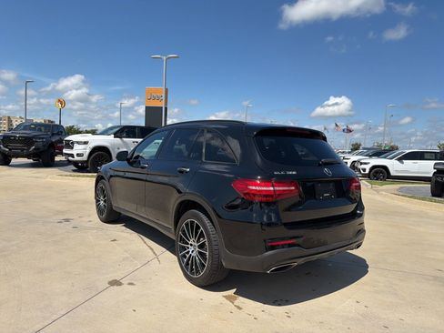 Used 2019 Mercedes-Benz GLC 300 image 3