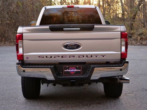 Used 2019 Ford F350 XLT w/ XLT Premium Package image 21