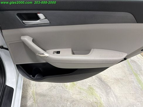 Used 2017 Hyundai Sonata SE FWD image 29