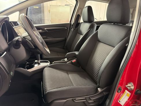 Used 2018 Honda Fit EX image 5