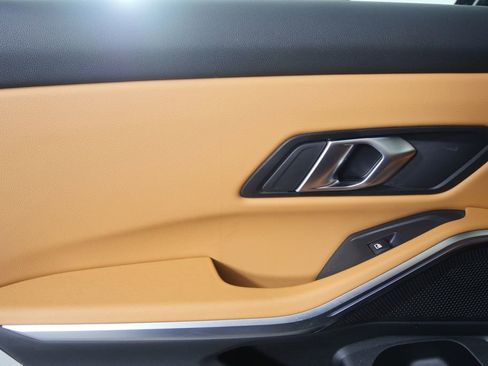 Certified 2025 BMW 330i Sedan RWD image 13