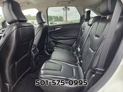 Used 2022 Ford Edge Titanium AWD/4WD image 10