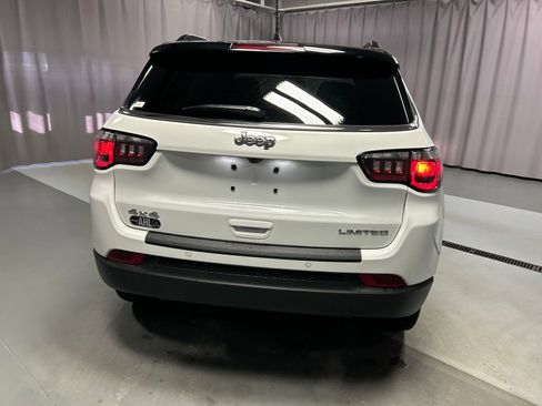 Used 2025 Jeep Compass Limited image 6