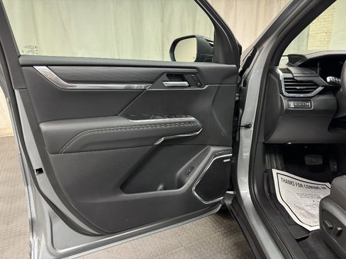 New 2026 GMC Acadia Elevation w/ LPO, Floor Liner Package image 25