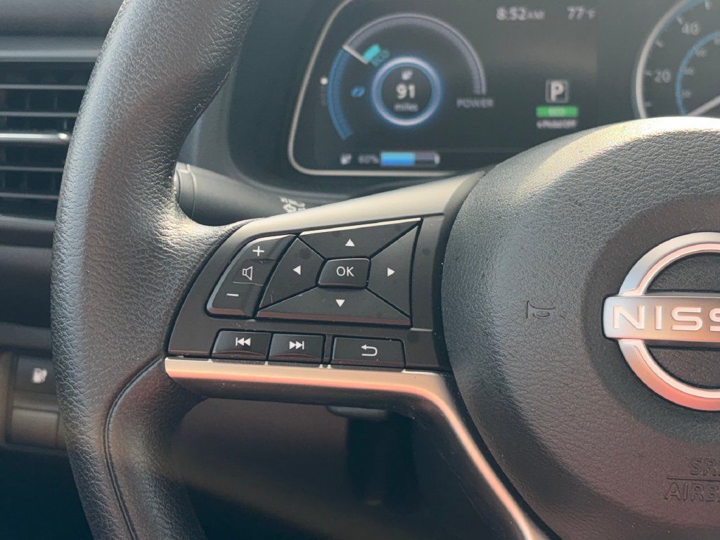 Used 2025 Nissan Leaf S FWD image 12