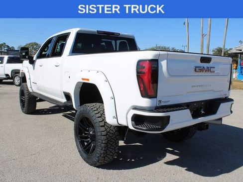 Used 2025 GMC Sierra 2500 AT4 w/ AT4 Premium Plus Package AWD/4WD image 9
