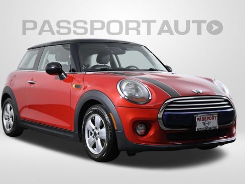 Used 2015 MINI Cooper 2-Door Hardtop FWD image 3
