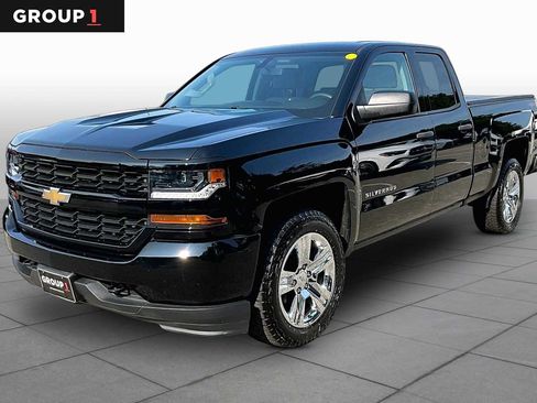 Used 2018 Chevrolet Silverado 1500 Custom w/ Trailering Package AWD/4WD image 1