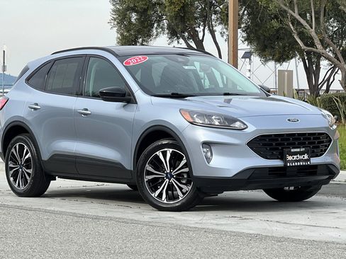 Used 2022 Ford Escape SEL w/ SEL Stealth AWD Package image 2